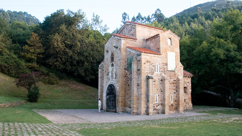 Church of San Miguel de Lillo - ������ (Oviedo)