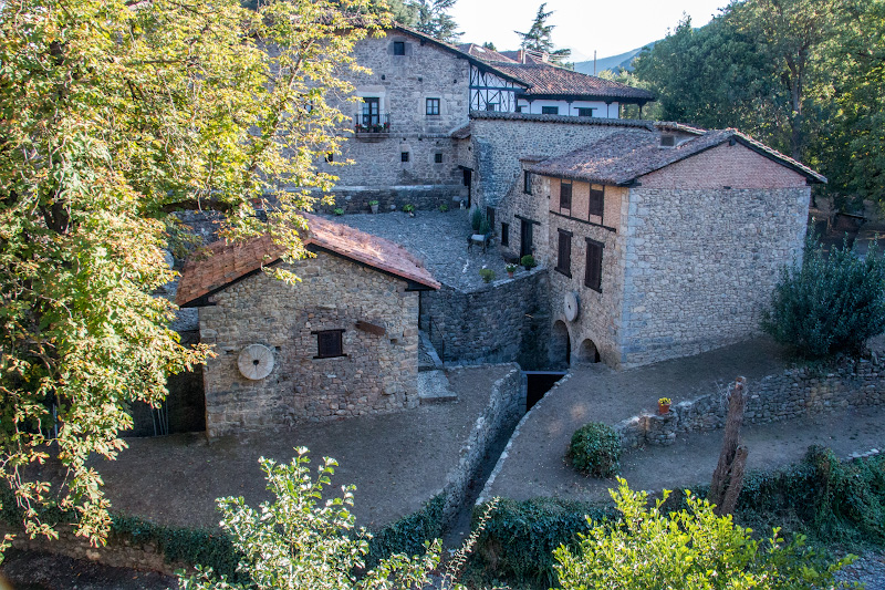 ����� (Potes)