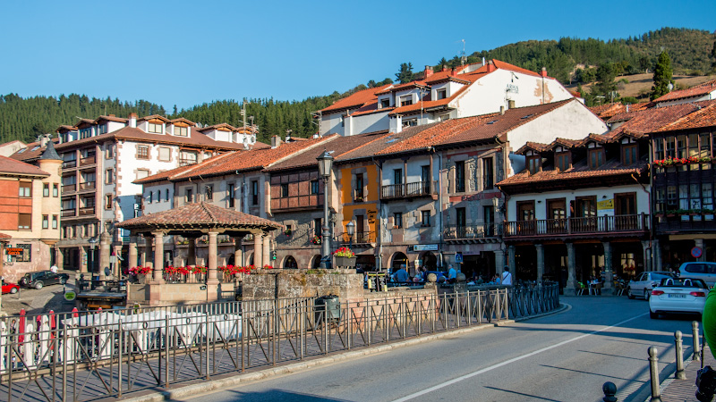����� (Potes)