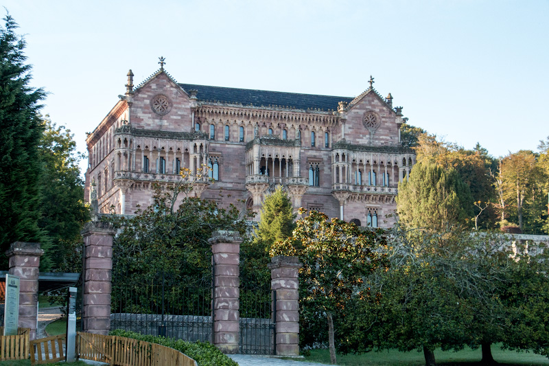 Sobrellano Palace - �������� (Comillas)