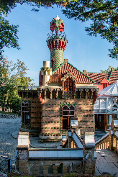 ���-�������� - �������� (Comillas)