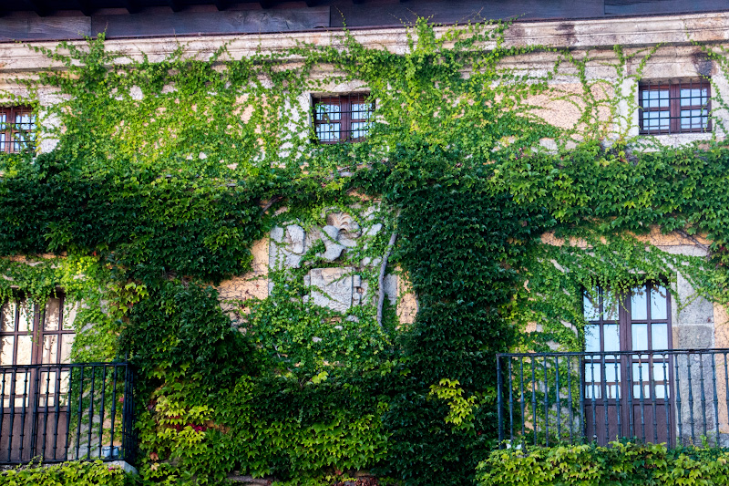 �������� (Comillas)