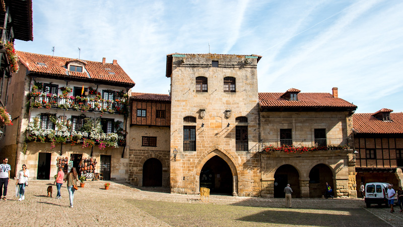 ����������-����-��� (Santillana del Mar)