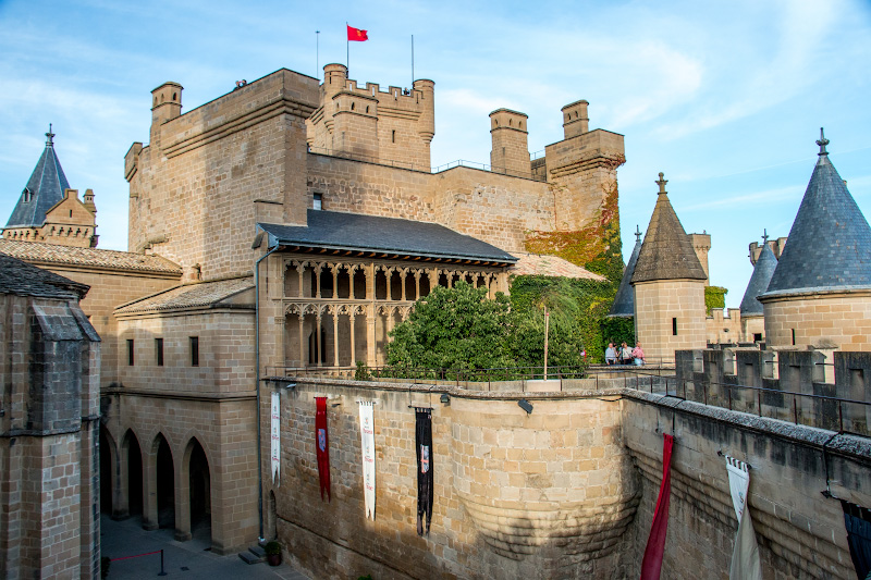 ����� (Olite)